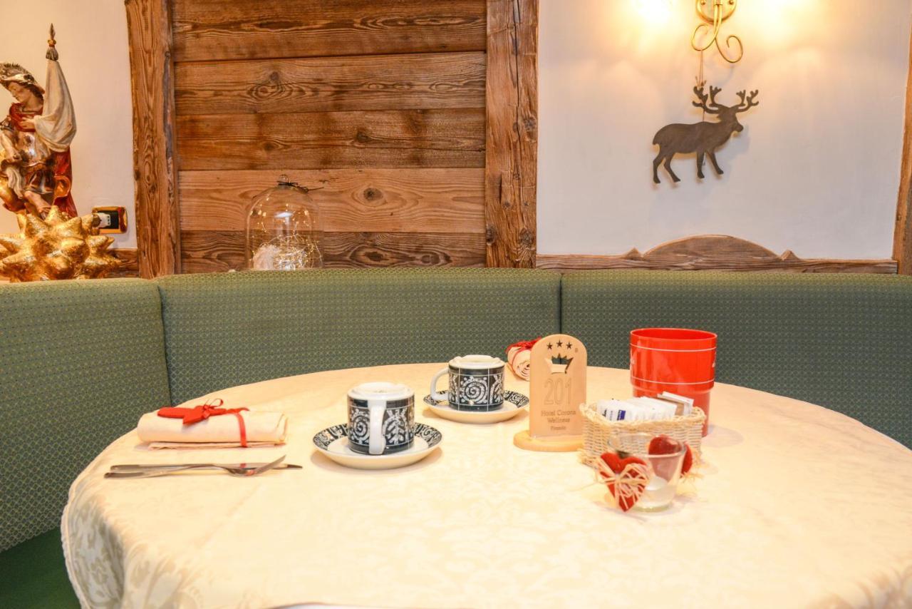 Hotel Corona Пинцоло Екстериор снимка