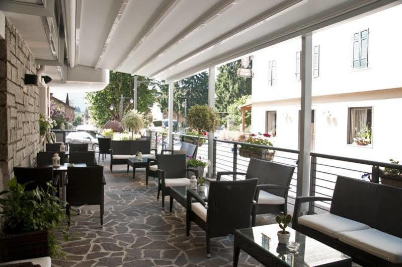 Hotel Corona Пинцоло Екстериор снимка